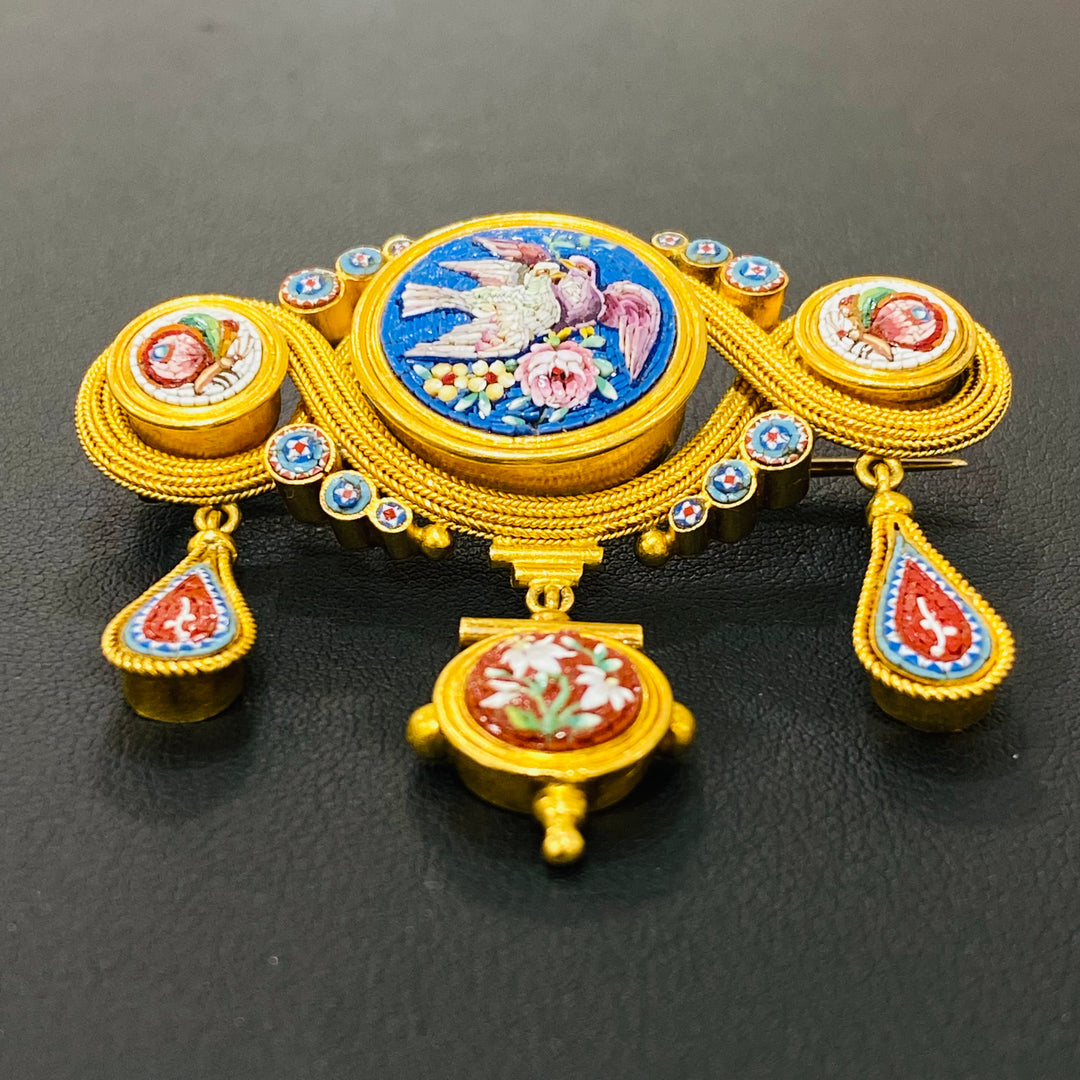 イタリア　モザイクブローチ　鳩　刻印付 鳩と蝶ローマンモザイクブローチ – 銀座アンティーク・アイ