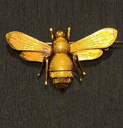 蜜蜂ブローチ